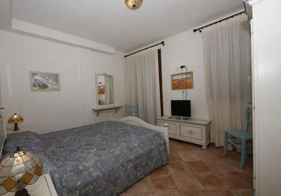 Residence Dolores Castle Marina di Campo Italy