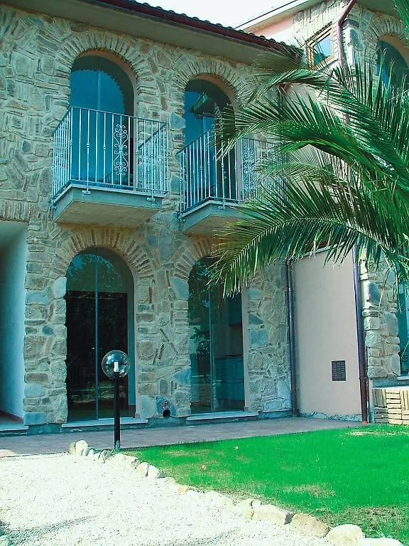 Aparthotel Residence Dolores Castle Marina di Campo